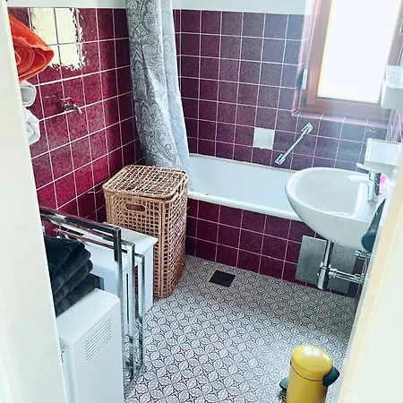 Gemuetlicher Raum, *